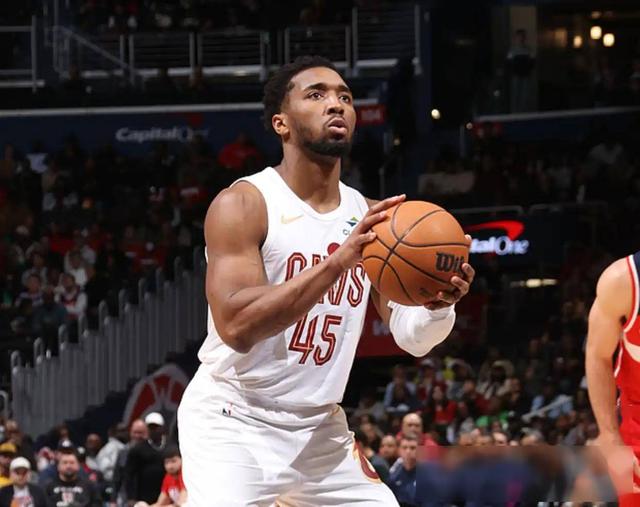 开云登录入口-关键时刻NBA常规赛传出新动向，华盛顿奇才临场应变，管理层表态：目标明确，细节决定成败的简单介绍